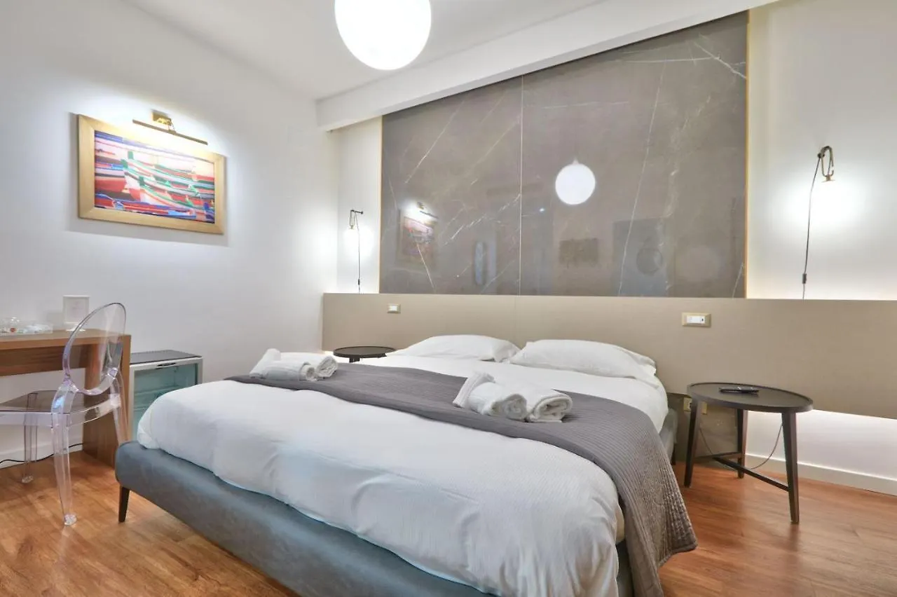 Belmoro - La Dimora Del Capo Bed & Breakfast Palermo 3*,  İtalya